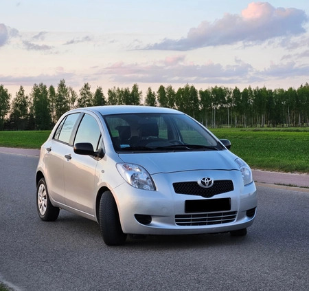 Toyota Yaris cena 12900 przebieg: 156000, rok produkcji 2008 z Koluszki małe 92